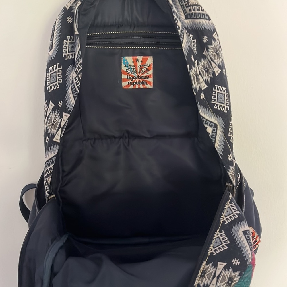 Canvas Backpack - Picture 5 of 5